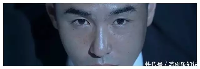 《周处除三害》为何能在内地狂卖5亿?除了尺度,这一点也很重要诸葛亮出山时,水镜先生仰天长叹说10个字,暗示了孔明的最终结局 《周处除三害》为何能在内地狂卖5亿?除了尺度,这一点也很重要诸葛亮出山时,水镜先生仰天长叹说10个字,暗示了孔明的最终结局