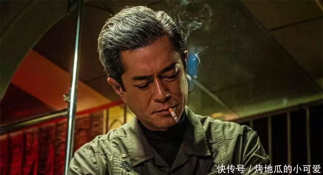 《导火线》之后,最好的港产动作片,被洪金宝和古天乐拍出来了贵州一深山小村庄吴三桂后人在此,靠一个凌迟处死的人,才能繁衍至今 《导火线》之后,最好的港产动作片,被洪金宝和古天乐拍出来了贵州一深山小村庄吴三桂后人在此,靠一个凌迟处死的人,才能繁衍至今