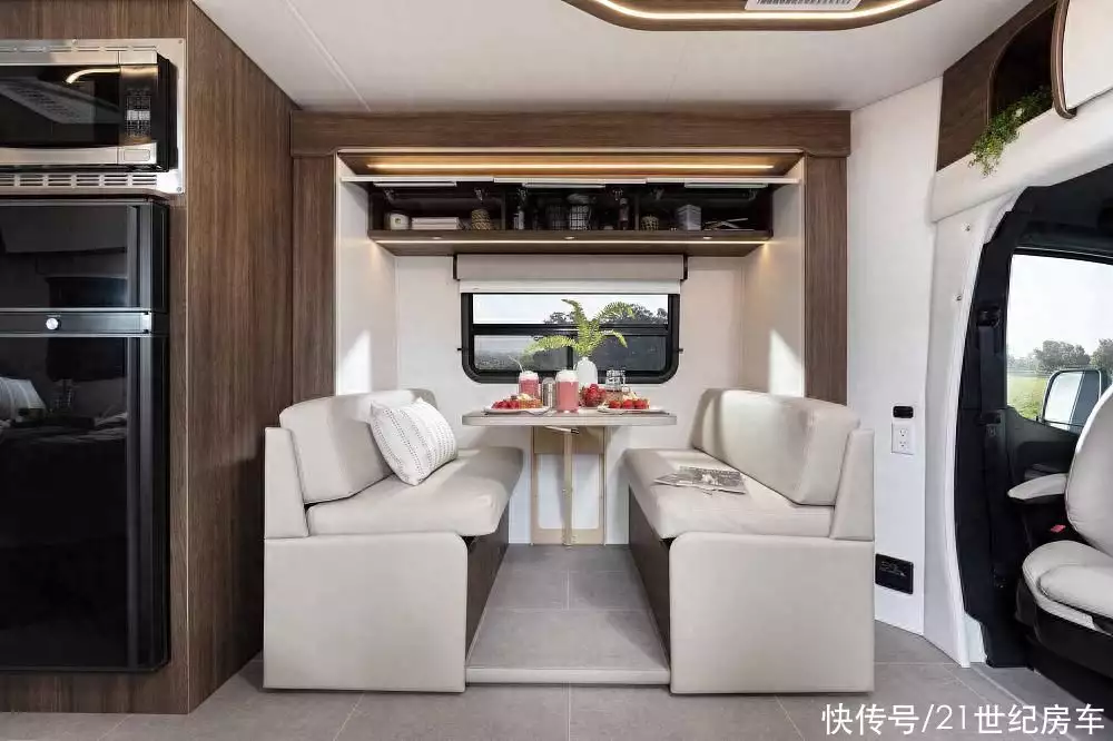 高端、创新房车力作！Leisure Travel Vans推出新款Unity FX徐帆用6年熬走了冯小刚前妻，如今张娣的模样，让徐帆羡慕不已