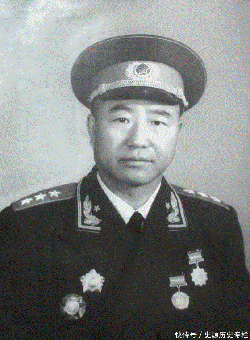 都是兵团司令，为何国民党军清一色中将军衔，我军却至少是上将？_【快资讯】