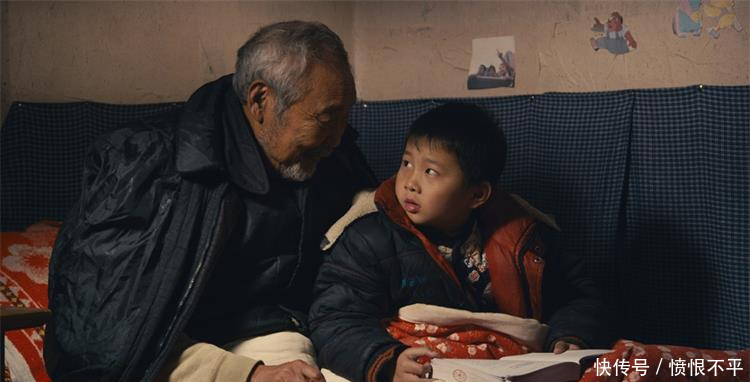 4分国产催泪大片《念书的孩子》:一个留守儿童跟狗的故事