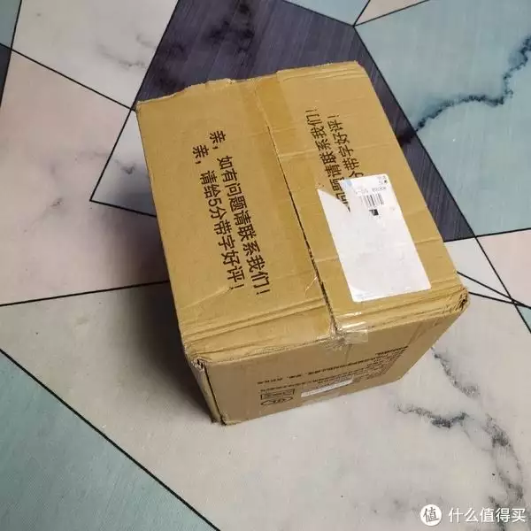 品牌不响，质量挺好的电动车头盔—纽维保暖冬季骑行头盔时隔60年，梦露的露背钻石裙，如今依旧美丽动人，相比梦露缺少了一些韵味