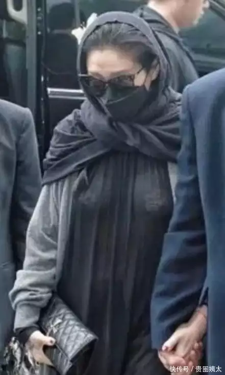 大S被嘲嫁错人、强撑体面？跟具俊晔婚后两年，未买新衣靳东，从龙套到霸总的非凡蜕变，岁月如何雕琢这位不老男神？