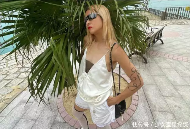 童年DNA动了?回看《鹿鼎记》妥妥经典!一起来侃侃女星现状!19岁留学生爱上大20岁舅妈,威胁舅舅,2022年引来六枪惊魂 童年DNA动了?回看《鹿鼎记》妥妥经典!一起来侃侃女星现状!19岁留学生爱上大20岁舅妈,威胁舅舅,2022年引来六枪惊魂