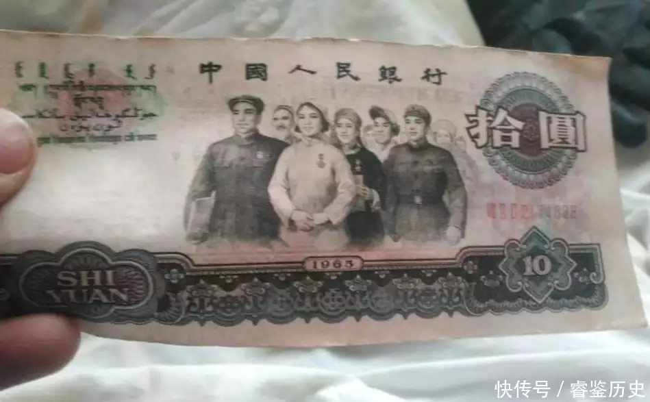 1981年,内蒙古老师花20元给学生买鞋,26年后学生给老师买一套房趣聊三国:千万别被领导当夜壶用了 1981年,内蒙古老师花20元给学生买鞋,26年后学生给老师买一套房趣聊三国:千万别被领导当夜壶用了