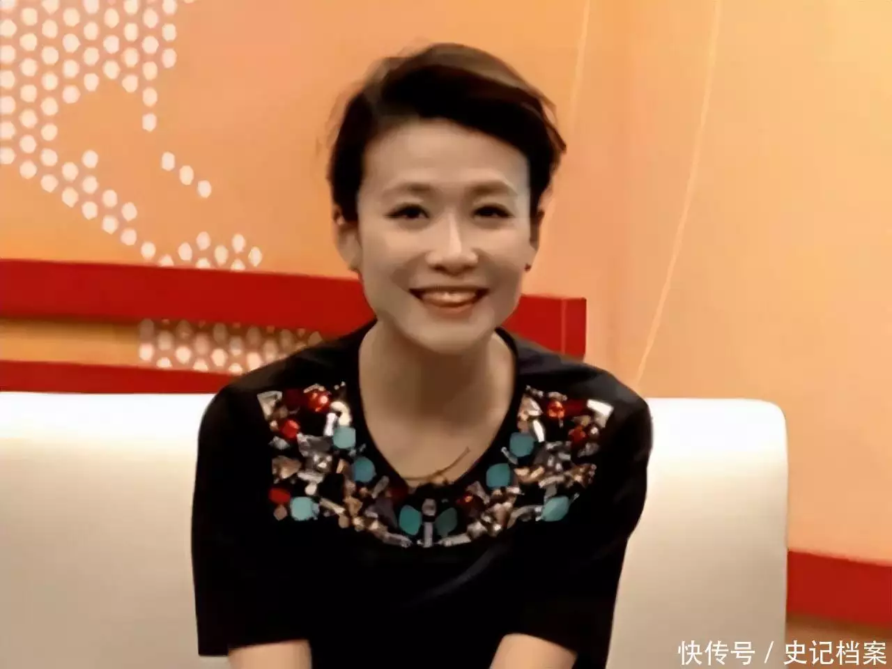 原来她已去世11年,比董卿优秀的央视主持人,去世前遭受19天折磨这才叫谍战剧,跟柳云龙《胜算》比起来,《局中人》真的啥也不是