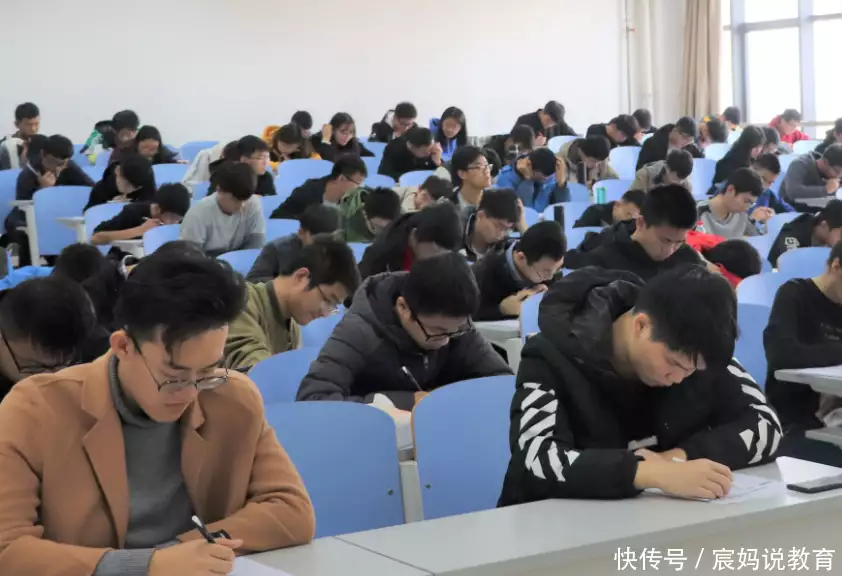 英语四六级出“新规”，部分考生将失去报名资格，看看其中有你吗