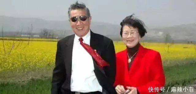 发妻去世16个月,80岁华人神探李昌钰,再娶62岁扬州女富商不会自污的战神白起,终究死于王权和将权的争斗之中 发妻去世16个月,80岁华人神探李昌钰,再娶62岁扬州女富商不会自污的战神白起,终究死于王权和将权的争斗之中