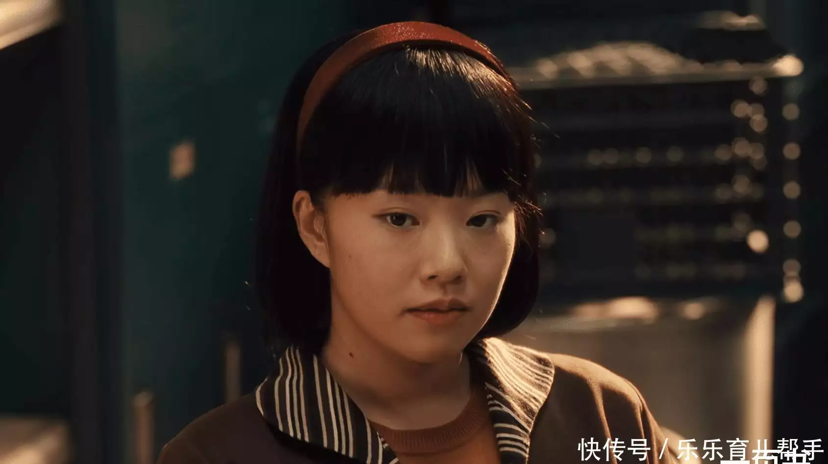 《芬芳》爷叔为何要叫玲子讨债鬼?原因出炉,宝总不选玲子是对的姚居德撞衫杨超越,相差三岁差别大,年纪小就是有优势,你更喜欢谁?(图4) 《芬芳》爷叔为何要叫玲子讨债鬼?原因出炉,宝总不选玲子是对的姚居德撞衫杨超越,相差三岁差别大,年纪小就是有优势,你更喜欢谁?(图4)