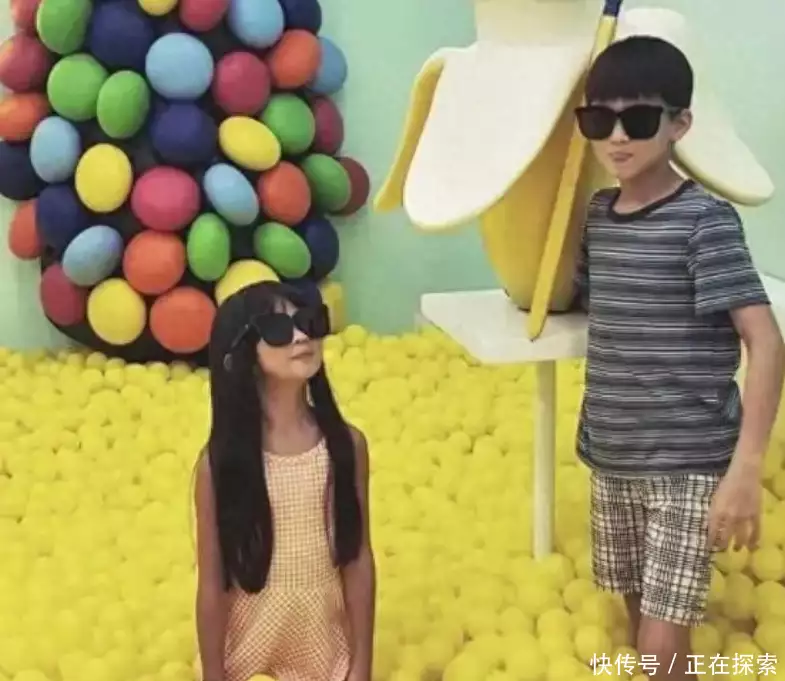 明星父女对比，徐少强女儿长得美，看到骆达华闺女：初恋的感觉广西一男童天生拥有蓝眼,夜晚看东西如同白天,检查结果让全家沉默