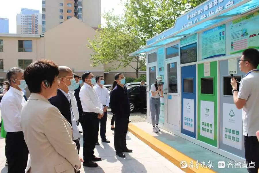 这都可以？（小区定点投放垃圾时间）小区定点投放垃圾时间不合理，鼓励小区垃圾定时定点分类投放！青岛召开垃圾分类现场观摩交流会她是世界第一长腿小姐，腿长132厘米，样貌漂亮却没人敢娶，浏览器扫一扫在哪里打开，