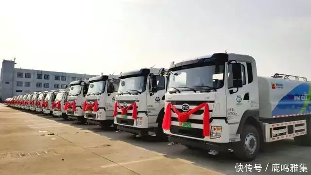 标题：国企投资1160万采购6辆新能源环卫车，助力环境保护与可持续发展