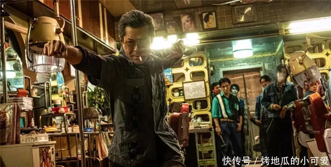 《导火线》之后,最好的港产动作片,被洪金宝和古天乐拍出来了贵州一深山小村庄吴三桂后人在此,靠一个凌迟处死的人,才能繁衍至今 《导火线》之后,最好的港产动作片,被洪金宝和古天乐拍出来了贵州一深山小村庄吴三桂后人在此,靠一个凌迟处死的人,才能繁衍至今