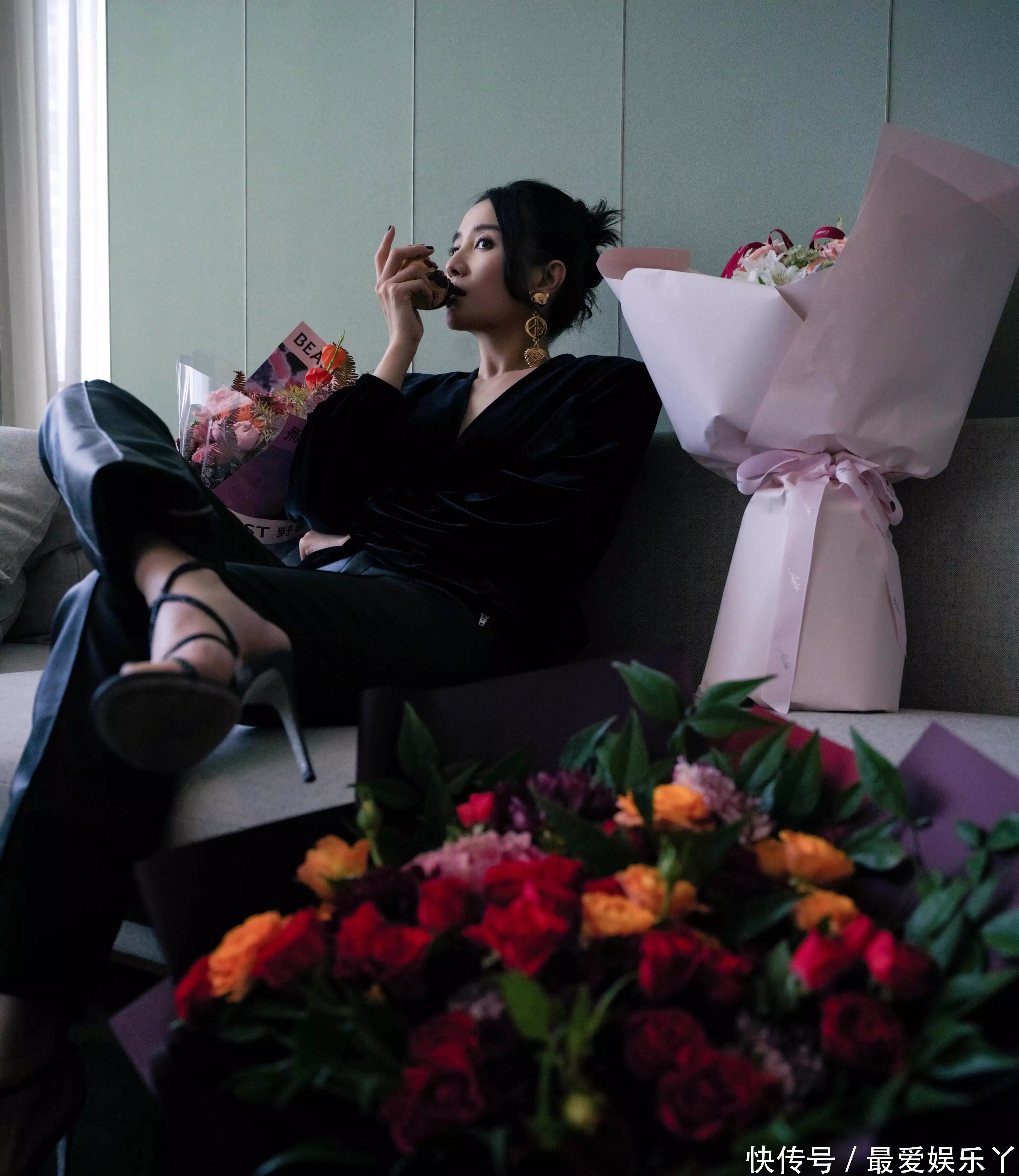 2024澳门天天开好彩大全_宋佳专访:每一个女性,都可以盛放最美的自己