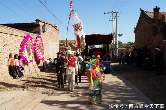 引魂幡:关于引魂幡的一些讲究,你知道吗?什么人才能用红色呢?_【快资讯】