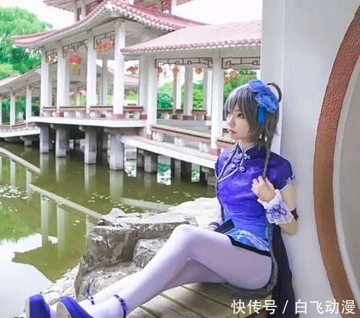 初中生cos白丝洛天依，画面很美，却只敢在少人的地方拍摄！_【快资讯】