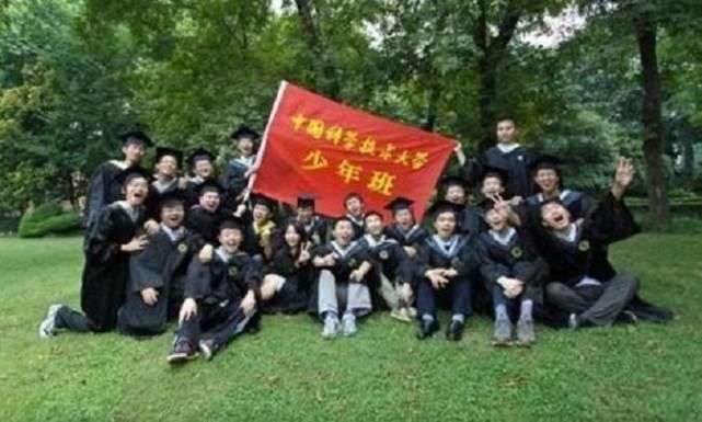 方璐:22岁读博,26岁担任中科大博导,这么优秀,35岁却还没结婚_【快资讯】