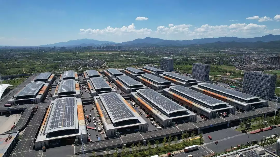 义甬试水跨境电商出口申报一体化叶罗丽:主角5岁和18岁的对比,高泰明留起长发,王默女大十八变(叶罗丽的衣服长什么样子)