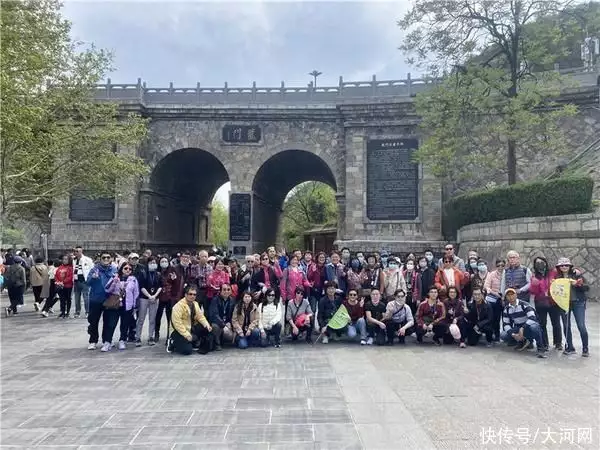 河南迎来首个香港直飞入境旅游团