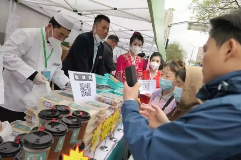 奇趣美食节（中秋美食节活动策划方案） 第1张