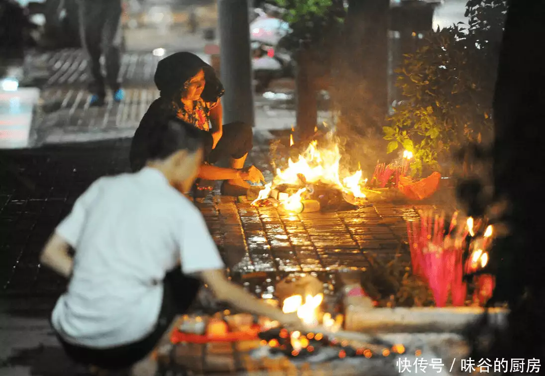 中元节是什么节（中元节是什么讲究） 第2张