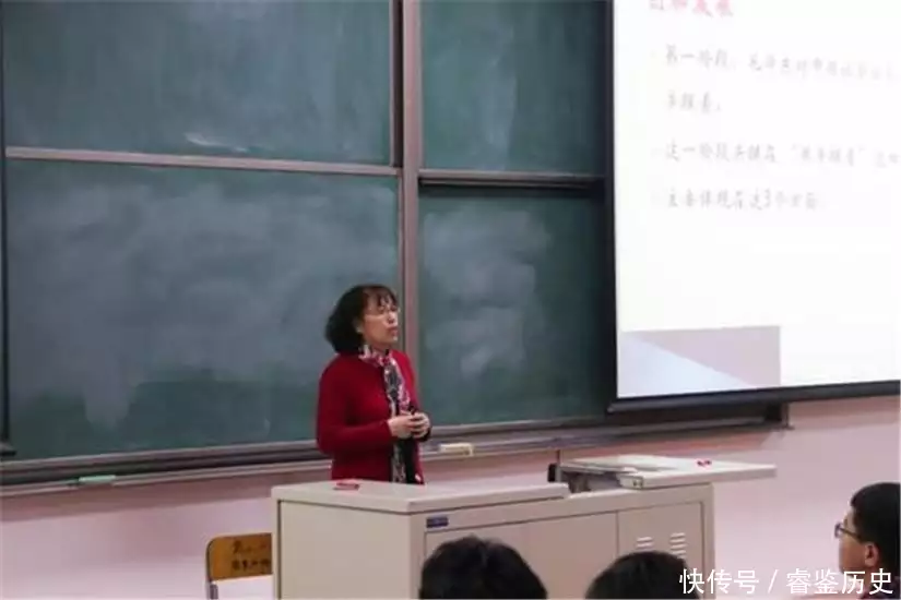 1981年,内蒙古老师花20元给学生买鞋,26年后学生给老师买一套房趣聊三国:千万别被领导当夜壶用了 1981年,内蒙古老师花20元给学生买鞋,26年后学生给老师买一套房趣聊三国:千万别被领导当夜壶用了
