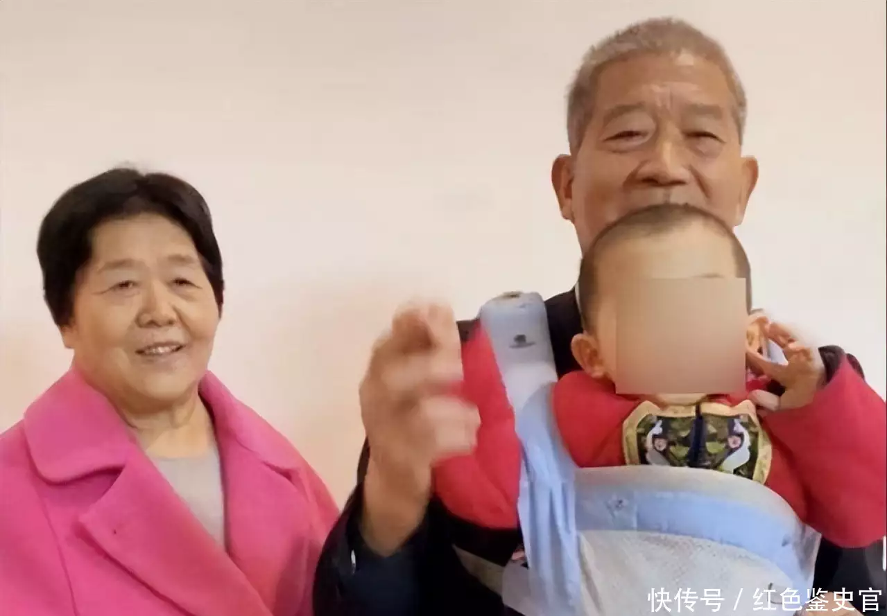 019年67岁奶奶自然受孕产女：小兄姐40余岁，被爸妈抱着带货直播3年前，刘少奇的长女在北京离世，生前叮嘱：取消追悼会，捐赠遗体（67岁奶奶生孩子）"