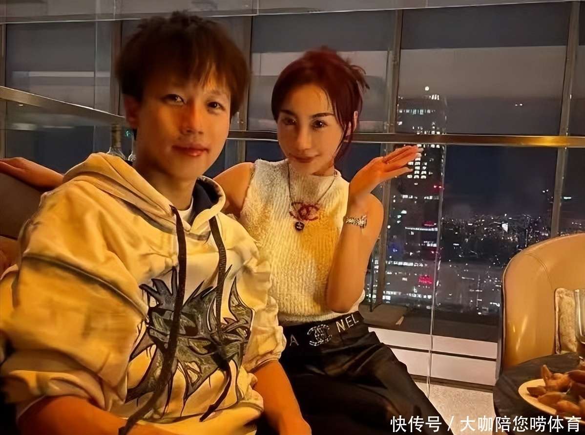林高远恋情疑曝光!亲密合照很般配,女方颜值超高,曾是女乒队员_【快资讯】