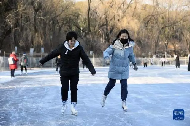 北京：冰上运动迎新年“一尿成名”任素汐：上半身是平凡，下半身是贪婪，又丑又性感（冰上运动百科）
