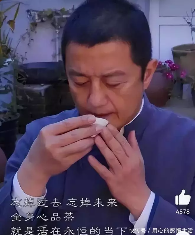 惠英红现场直播带货11969元茶叶《玫瑰花的故事》佟大为收红，评论探底回升，周士观脚踩两船引争论(图3)