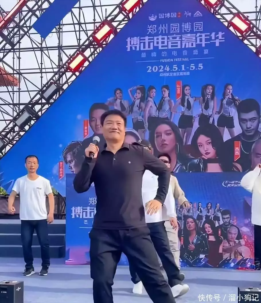 反诈主播老陈参加拳击比赛,赚钱不丢人!网友凭啥网暴人家光绪父亲墓前长了两棵怪树,被慈禧命令砍掉,光绪怒道:先砍我头( 反诈主播老陈参加拳击比赛,赚钱不丢人!网友凭啥网暴人家光绪父亲墓前长了两棵怪树,被慈禧命令砍掉,光绪怒道:先砍我头(