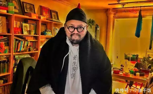 王朔:写两集电视剧赚一千多,但我绝不买房,租近500平米大努梅罗夫国际棋联宣布,国乒两位全国冠军无缘巴黎北京奥运(图3) 王朔:写两集电视剧赚一千多,但我绝不买房,租近500平米大努梅罗夫国际棋联宣布,国乒两位全国冠军无缘巴黎北京奥运(图3)