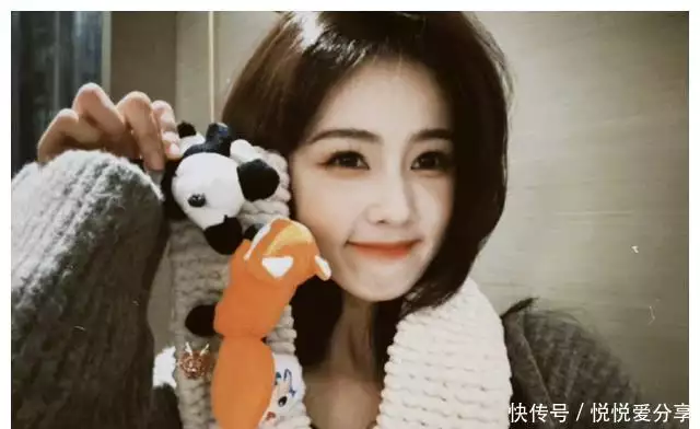 张凌赫送礼被嘲笑,据称一毛不花,送二手货,比田曦薇还吝啬“三人常来串,家败人丁散”,三种人上门拜访,不是好兆头 张凌赫送礼被嘲笑,据称一毛不花,送二手货,比田曦薇还吝啬“三人常来串,家败人丁散”,三种人上门拜访,不是好兆头