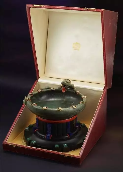 富艺斯隆重呈献一组源于装饰艺术时期的博物馆级卡地亚座钟大海哥纪凌尘在综艺节目中公然对宁静强制爱，真是没下限！(图2)