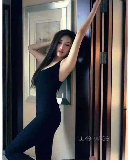 内地模特周妍希_【快资讯】