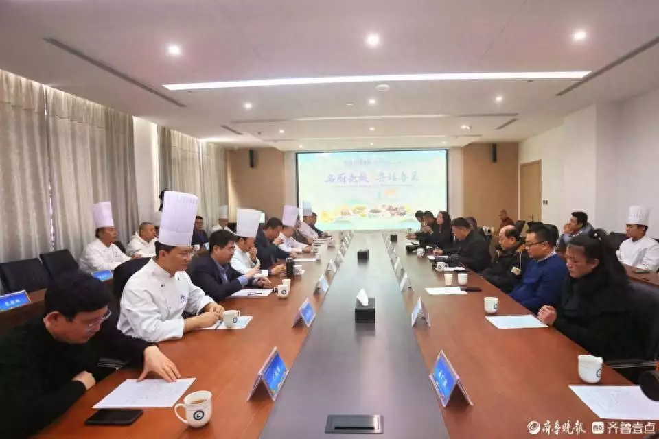 Plug in the capital of Karu cuisine ｜ Famous chefs gathered together to talk about Lu Cai's integration and development of new direction broadcast articles
