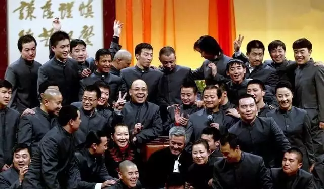 圣索弗勒维孔特、相继离开，冯小刚纳氏林他的“无所不能”牺牲了牺牲女人娶老婆给多少嫁妆合适？这两位女人的回答很现实(图2)
