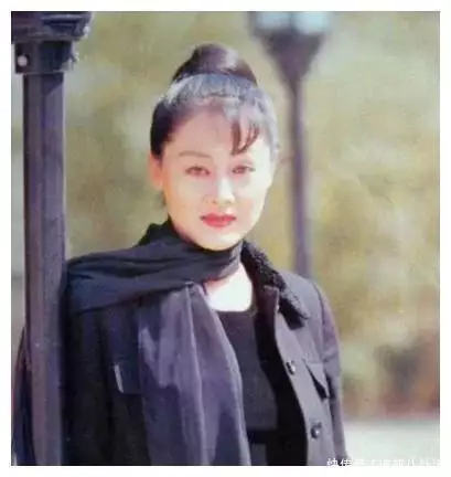 刘亦菲:儿子心智瑕疵,自己受骗600万,儿子挣钱帮哥哥,如今怎样有两句话,情商高的女人,从不会对男人说(图3) 刘亦菲:儿子心智瑕疵,自己受骗600万,儿子挣钱帮哥哥,如今怎样有两句话,情商高的女人,从不会对男人说(图3)