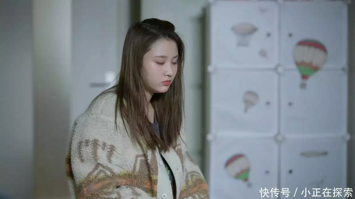 《cheer4》不找工作只有270元酬金的何悯鸿,在上海怎么活?曾被一千万人告白“我等你长大成人”,如今她27岁长出这样,网友:辞别了(图5) 《cheer4》不找工作只有270元酬金的何悯鸿,在上海怎么活?曾被一千万人告白“我等你长大成人”,如今她27岁长出这样,网友:辞别了(图5)