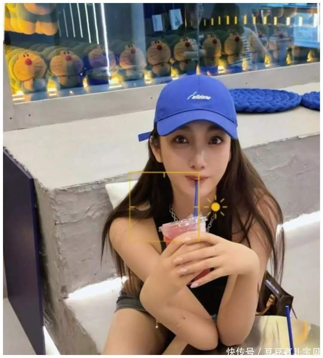 吓人!都美竹回应被举报诈欺影迷20万,借钱不还却偷偷买了别墅女子伴著女同事的手走在路上,被出差回来的丈夫看到:你们很合得来(图6) 吓人!都美竹回应被举报诈欺影迷20万,借钱不还却偷偷买了别墅女子伴著女同事的手走在路上,被出差回来的丈夫看到:你们很合得来(图6)