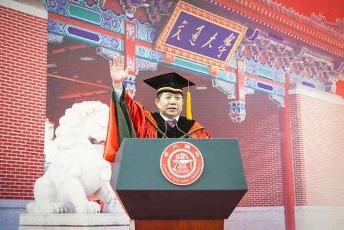 大学校长和大学书记,谁才是“法定代表人”,谁的权力大?_【快资讯】