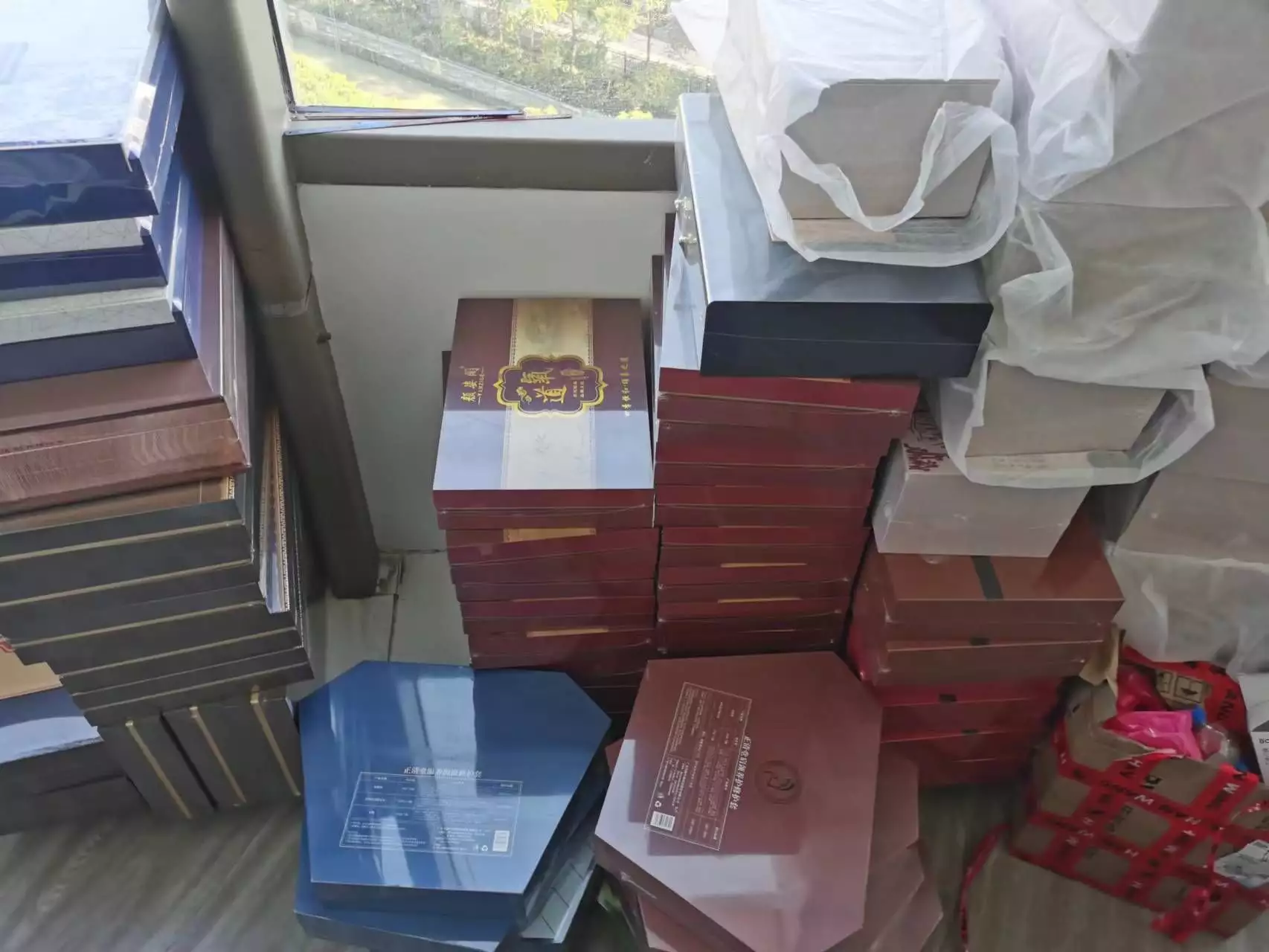 守护夕阳红！浦东警方重拳出击捣毁一涉老诈骗团伙被官方除名的7位主持人，口出狂言、作风不良，你知道都是谁吗？