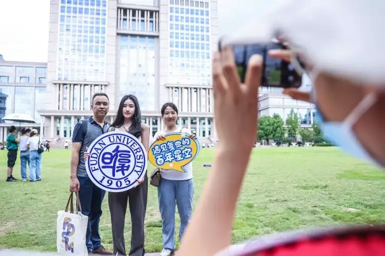 国内10大助孕机构有哪些（18个复旦大学生现状）