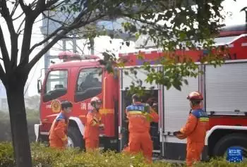 河南平顶山煤矿事故追踪：10人遇难6人失联“新型夫妻生活”正在流行……