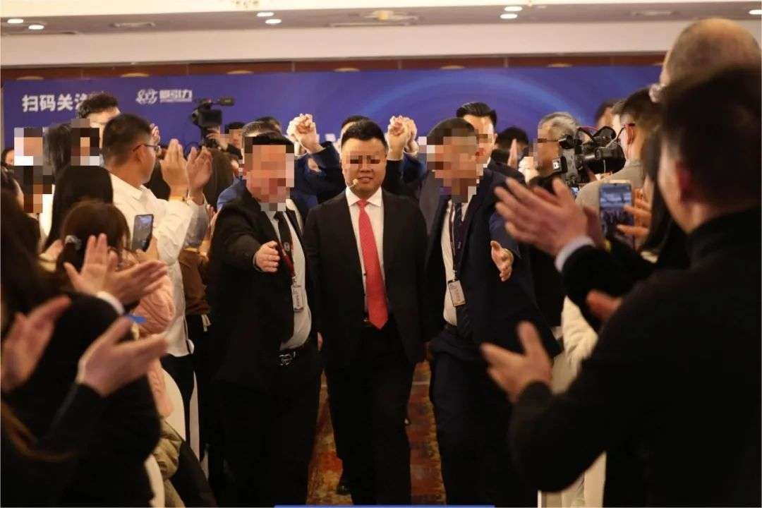 国家卫健委：美发美甲店等严禁开展“轻医美