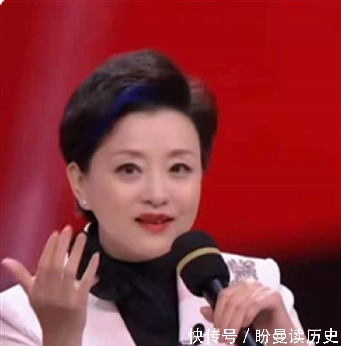 美女领诵员冯琳火了,备受瞩目的红船姑娘,选拔经历“千里挑一”_【快资讯】