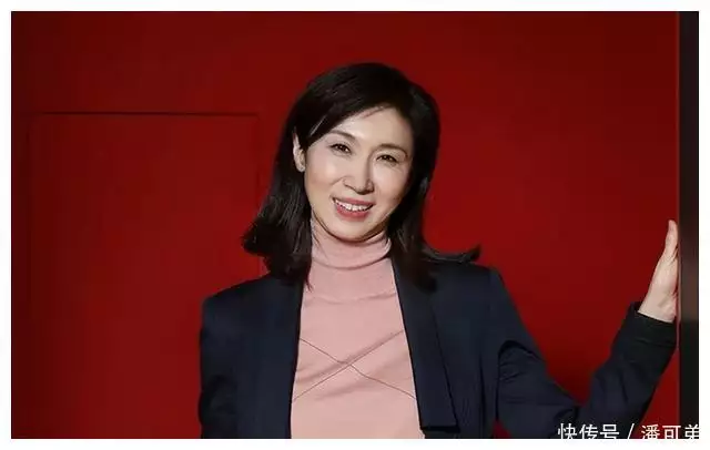 韩国财阀崔泰源和爱人高兴得太早了,前夫人卢素英已变身复仇女王女生穿“马面裙”考教师编,被低分刷下,考官的回应让人愣住 韩国财阀崔泰源和爱人高兴得太早了,前夫人卢素英已变身复仇女王女生穿“马面裙”考教师编,被低分刷下,考官的回应让人愣住