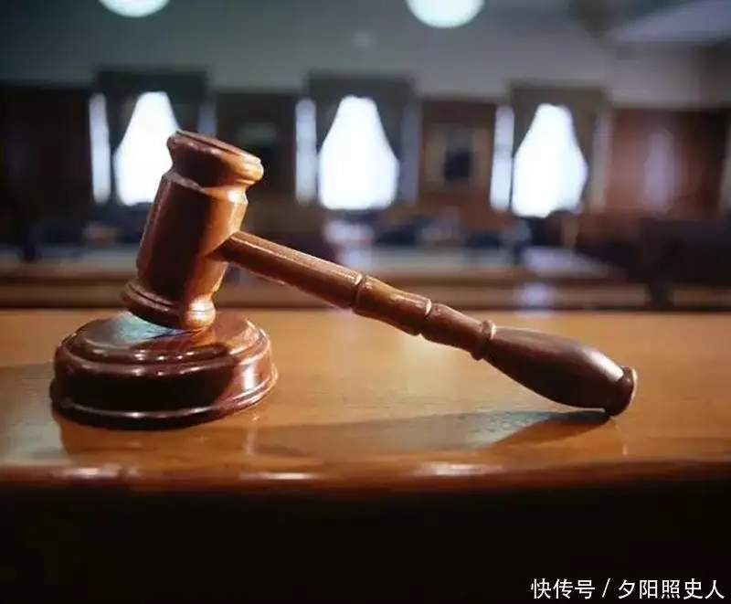 这都可以（女人用假肚子骗老公怀孕）女孩子假装怀孕的骗术视频 第12张