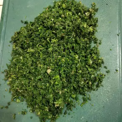 荠菜饺子馅怎么做好吃（荠菜饺子馅的做法视频） 第13张