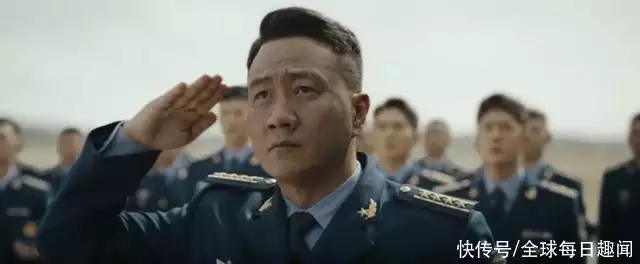 抖音话题破18亿!《长空之王》为什么热度空前?《庆余年2》10号开机，十大主演人选公布，肖战、李沁成意外惊喜(长空之王彭昱畅)